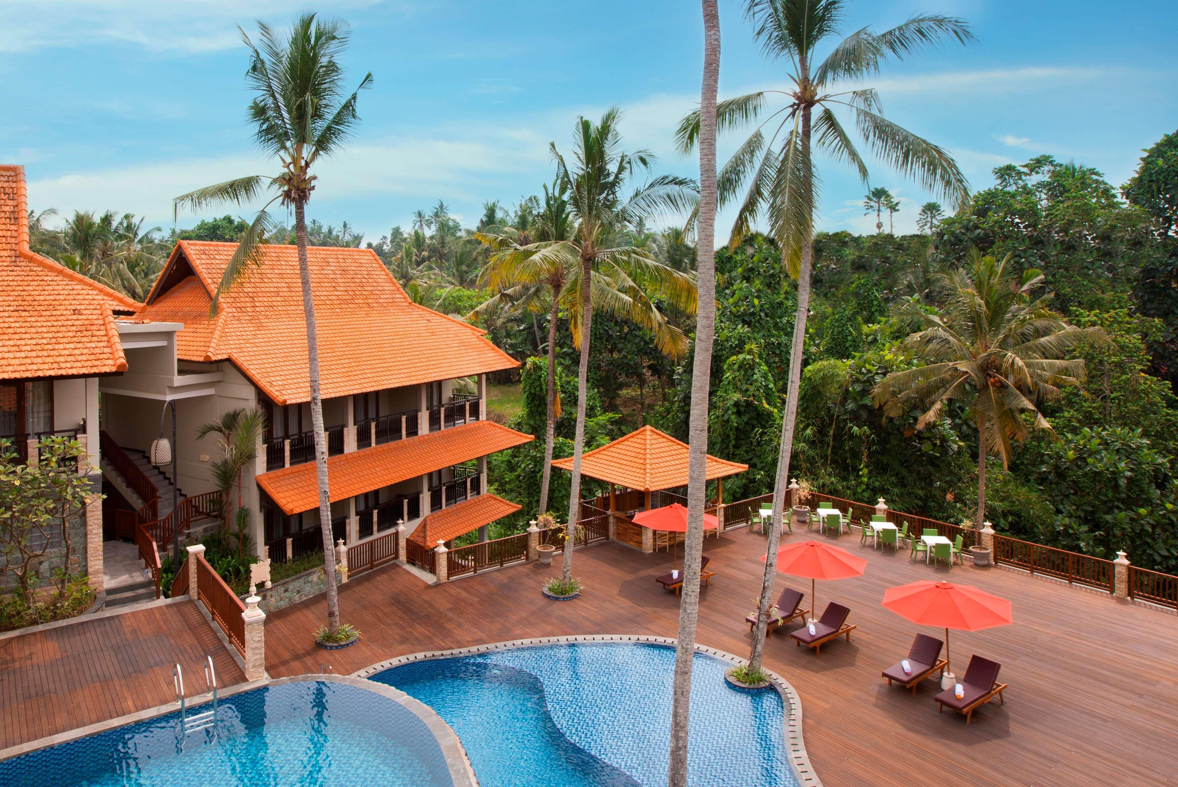 Western Hotel 4*