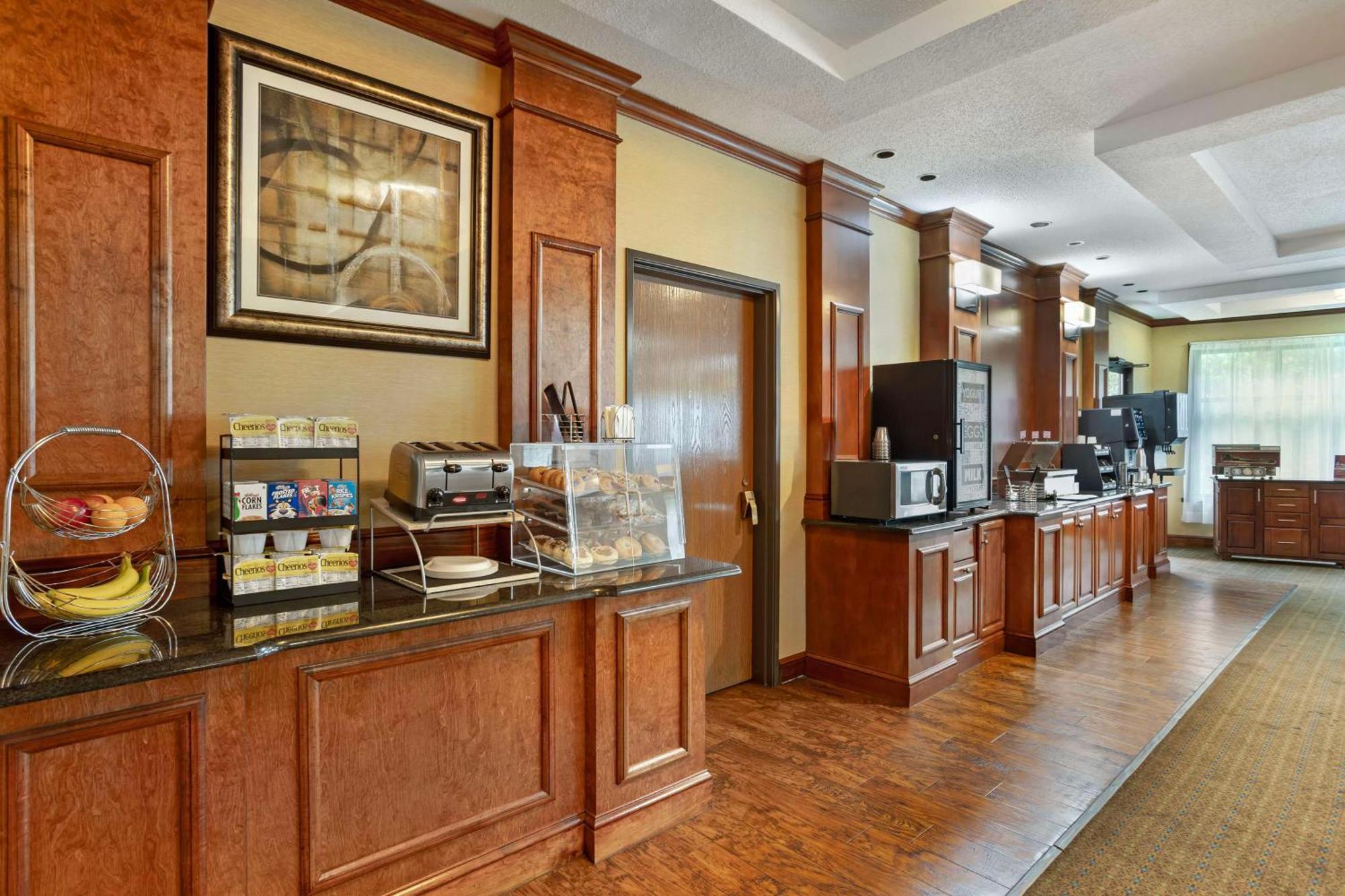 Western Hotel 4*